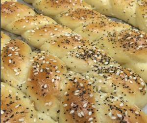 Breadstick Kind a Rain Day.